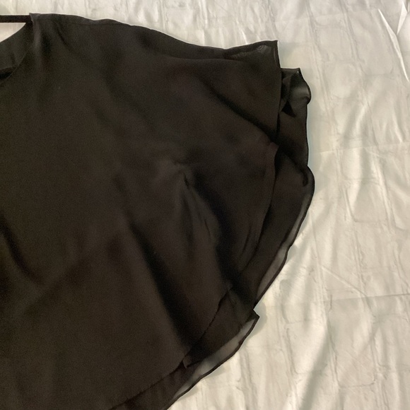 Elegant Black Chiffon Layered Top - Picture 7 of 8